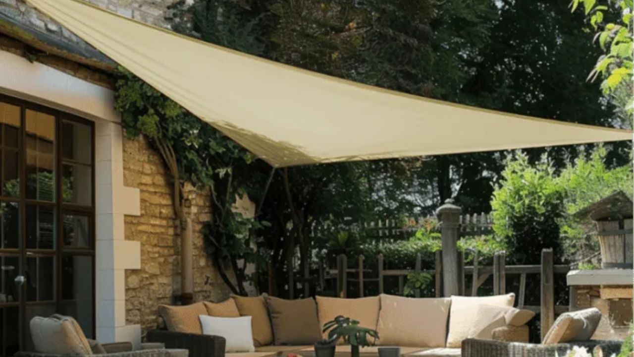 Why TheHues Sun Shade Sails Are Ideal for Harsh Climate?