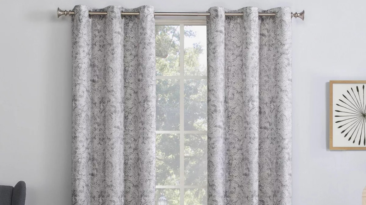 Floral Linen Curtains in Different Styles and Patterns